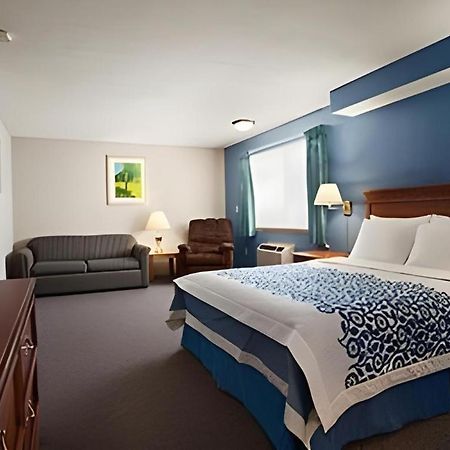 Days Inn By Wyndham Lacey Olympia Area Екстериор снимка