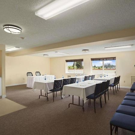 Days Inn By Wyndham Lacey Olympia Area Екстериор снимка