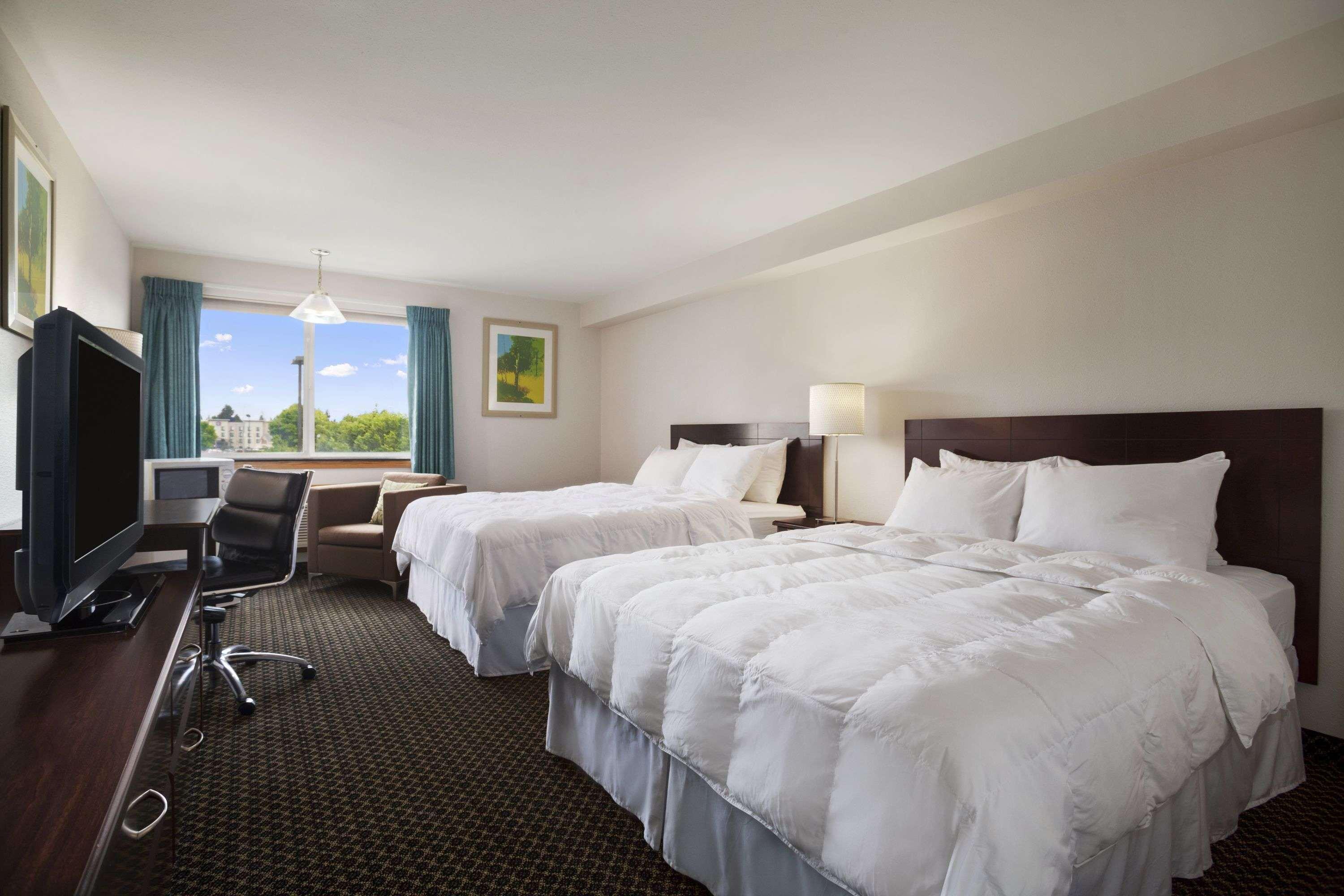 Days Inn By Wyndham Lacey Olympia Area Екстериор снимка