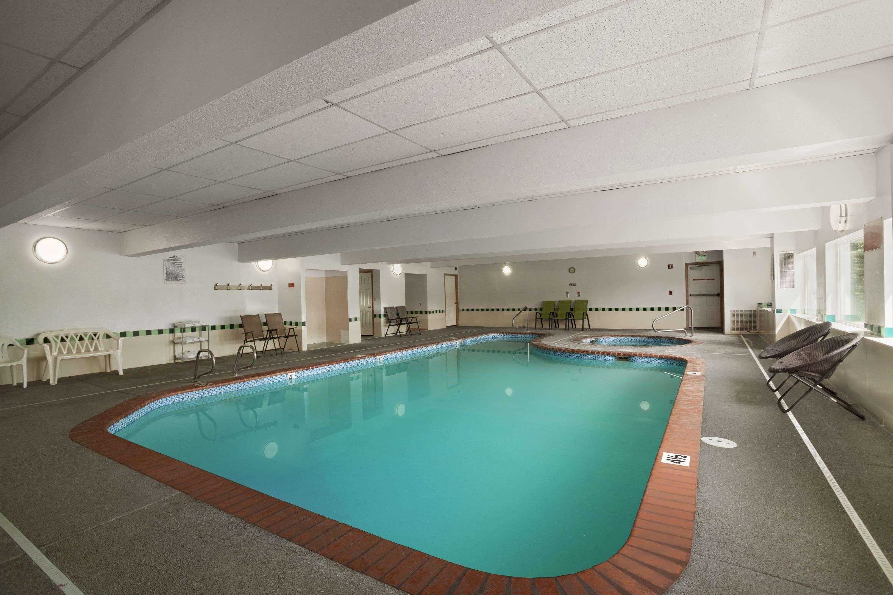Days Inn By Wyndham Lacey Olympia Area Екстериор снимка