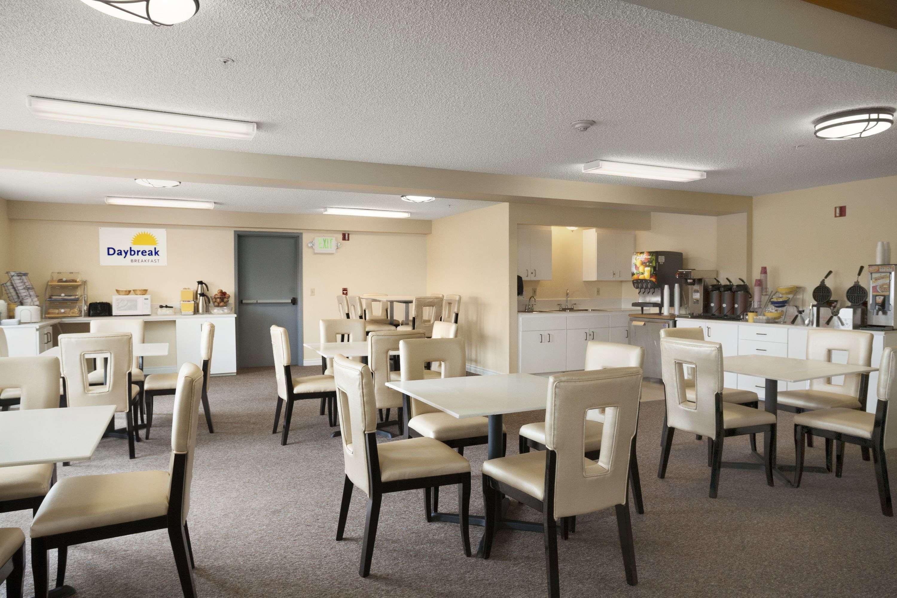 Days Inn By Wyndham Lacey Olympia Area Екстериор снимка