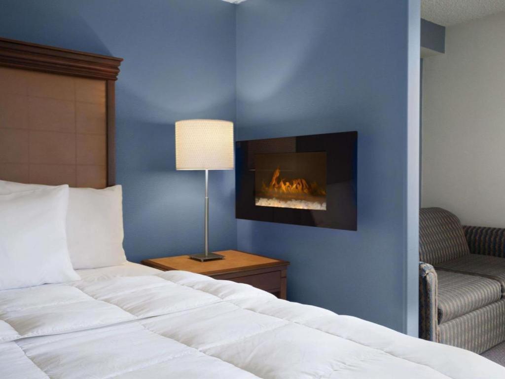 Days Inn By Wyndham Lacey Olympia Area Екстериор снимка